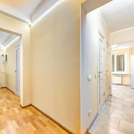 Апартаменти Near Ocean Plaza Druzhby Narodov Boulevard 8a Київ